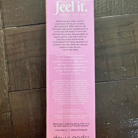 Facial scrub - Picture 3 of 3